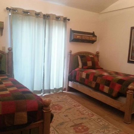 Cozy Flagstaff Home In Cool Pines - Country Club Bagian luar foto